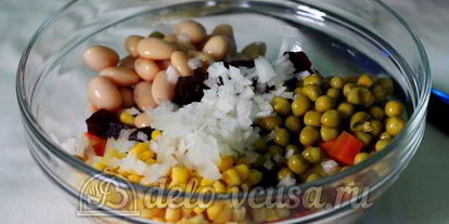 Шаг 4: винегрета с кукурузой