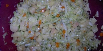 Шаг 6: винегрета со свежея капустого и огурцома