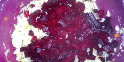 Шаг 7: винегрета со свежея капустого и огурцома