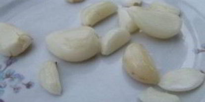 Шаг 1: чесночного соуса со сметаной