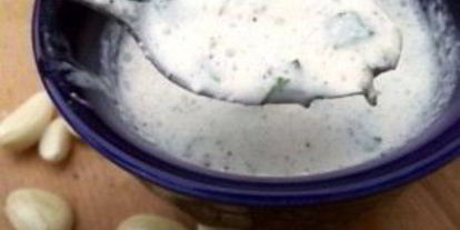 Шаг 3: чесночного соуса со сметаной