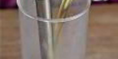 Шаг 2: пикантного майонеза с листьями редисы