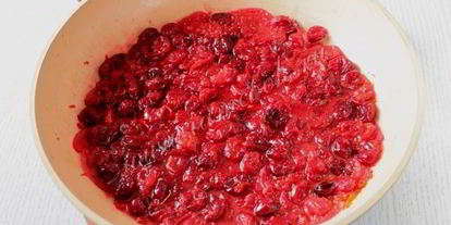 Шаг 7: клюквенного соуса для курицы