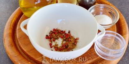 Шаг 2: винно-соевого маринад для рыбы