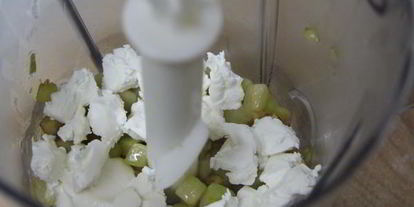 Шаг 1: соуса из кабачков с брынзой