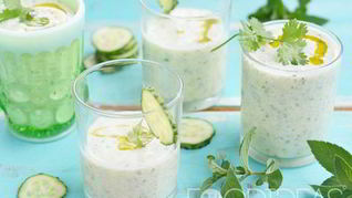 Рецепт Соуса на основе йогурта с огурцами