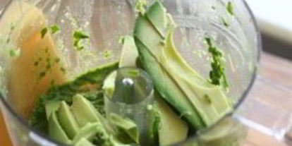 Шаг 1: песто из авокадо