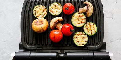 Шаг 2: стейка на гриле с соусом песто