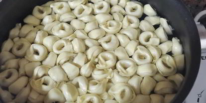 Шаг 1: тортеллиней с соусом песто