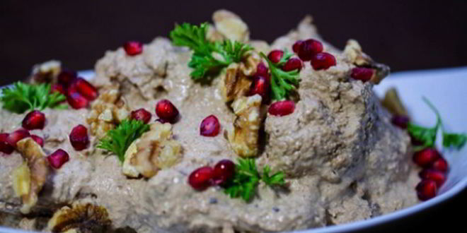 Рецепт Сациви из курицы с грецкими орехами