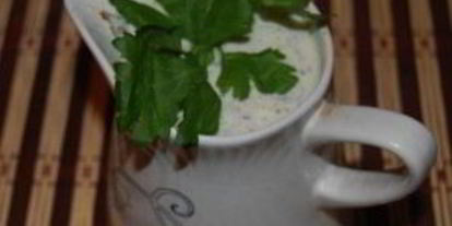 Шаг 3: соуса тартар из йогурта