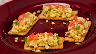 Рецепт Тартара из авокадо с кедровыми орехами