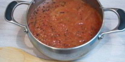 Шаг 1: соуса ткемали с красной сливой