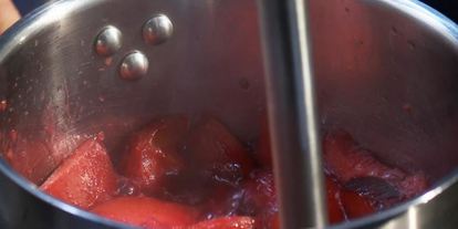 Шаг 1: соуса ткемали