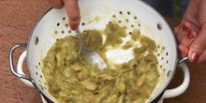 Шаг 1: ткемали из алычи