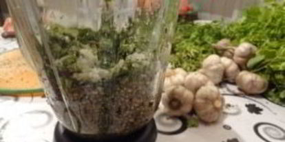 Шаг 2: ткемали из алычи