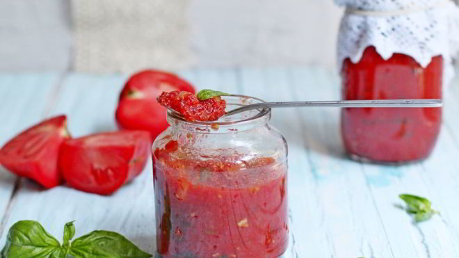 Рецепт Томатного соуса с чесноком и базиликом