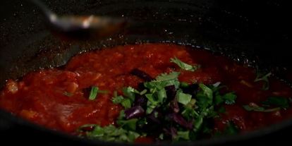 Шаг 4: томатного соуса