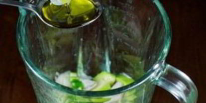 Шаг 2: зеленого соуса из авокадо