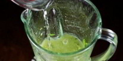 Шаг 4: зеленого соуса из авокадо