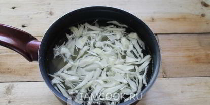 Шаг 5: постного борща с фасолью и килькой