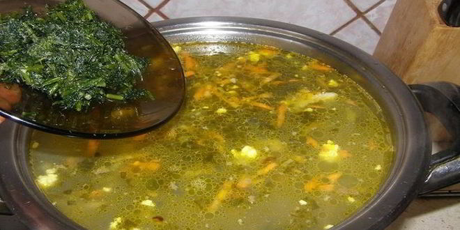 Рецепт зеленого борща на сыворотке