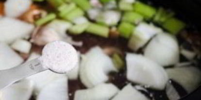 Шаг 4: бульона говяжьего в мультиварке