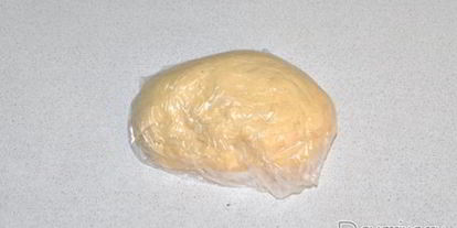 Шаг 2: бульона с домашнея лапшого