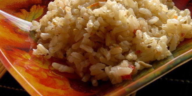 Рецепт бурого риса на курином бульоне