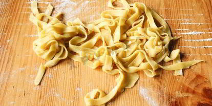 Шаг 15: куриного бульона с лапшой