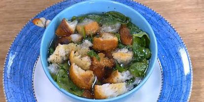 Шаг 7: куриного бульона с яйцом и беконом