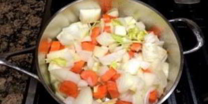 Шаг 4: насыщенного говяжьего бульона