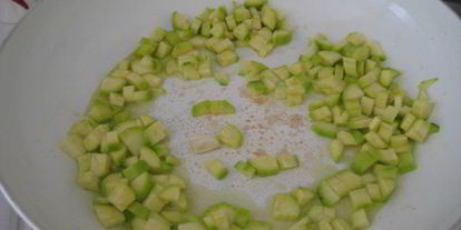 Шаг 5: равиолей с лангустинами и цукини в густом бульоне