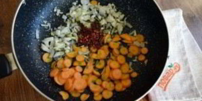 Шаг 2: супа иза щавелей ны куринома бульоне