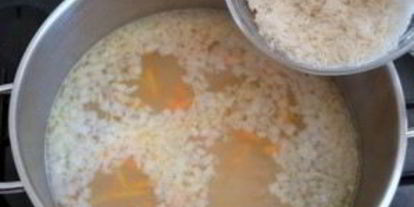 Шаг 3: супа на курином бульоне