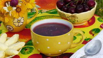 Рецепт Черешневого супа с творожными клецками