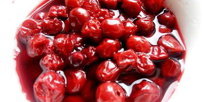 Шаг 1: гаспачо из ревеня и вишни