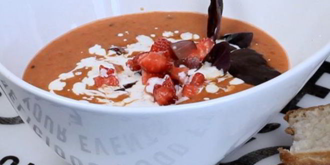 Рецепт Гаспачо с клубникой и виноградом