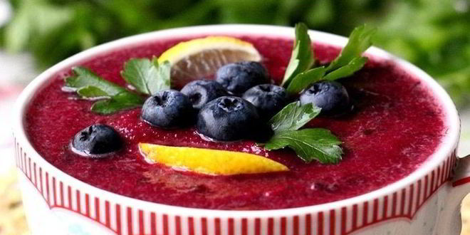Рецепт свекольно-ягодного гаспачо