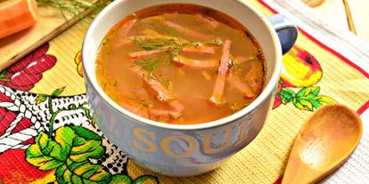 Шаг 4: горохового супа с копченой колбасой и зеленью