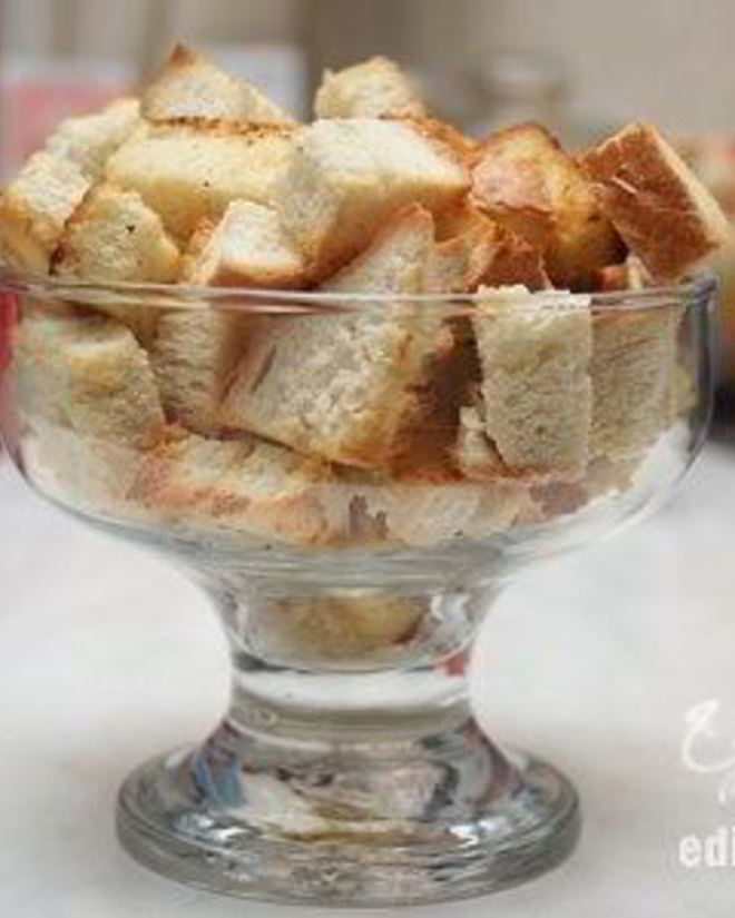 Рецепт горохового супа с копченостями и гренками