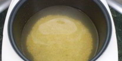 Шаг 2: горохового супа с копченостями в мультиварке