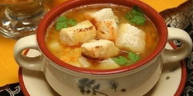 Рецепт Горохового супа с копчеными ребрышками и сельдереем