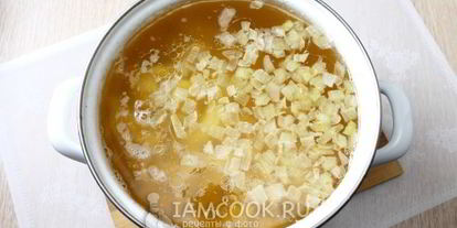 Шаг 8: горохового супа с сосисками