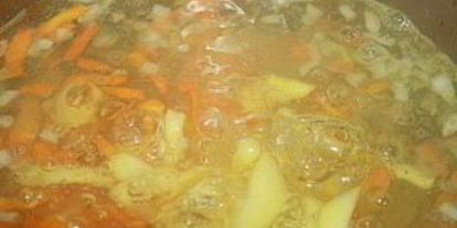 Шаг 1: горохового супа с тушенкой