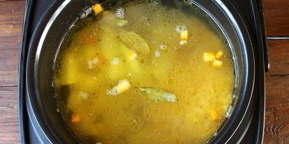 Шаг 6: горохового супа со свининой в мультиварке