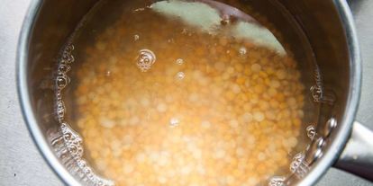 Шаг 2: горохового супа в хлебе