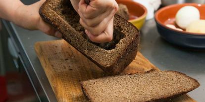 Шаг 9: горохового супа в хлебе