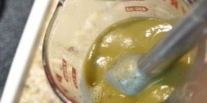 Шаг 3: простого горохового супа с копченостями