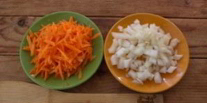 Шаг 1: супа горохового с гренками